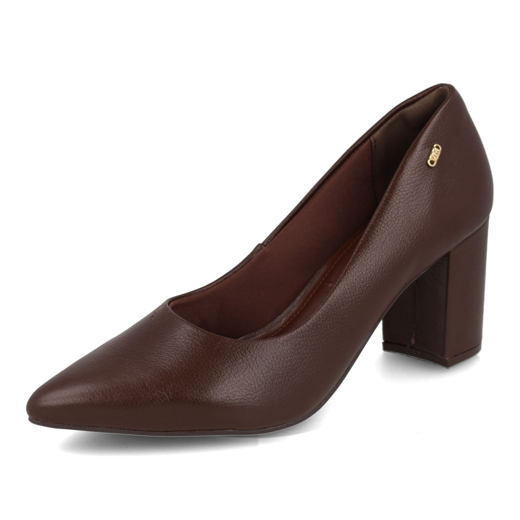 Scarpin Via Marte Couro Café Feminino em destaque mostrando acabamento e design